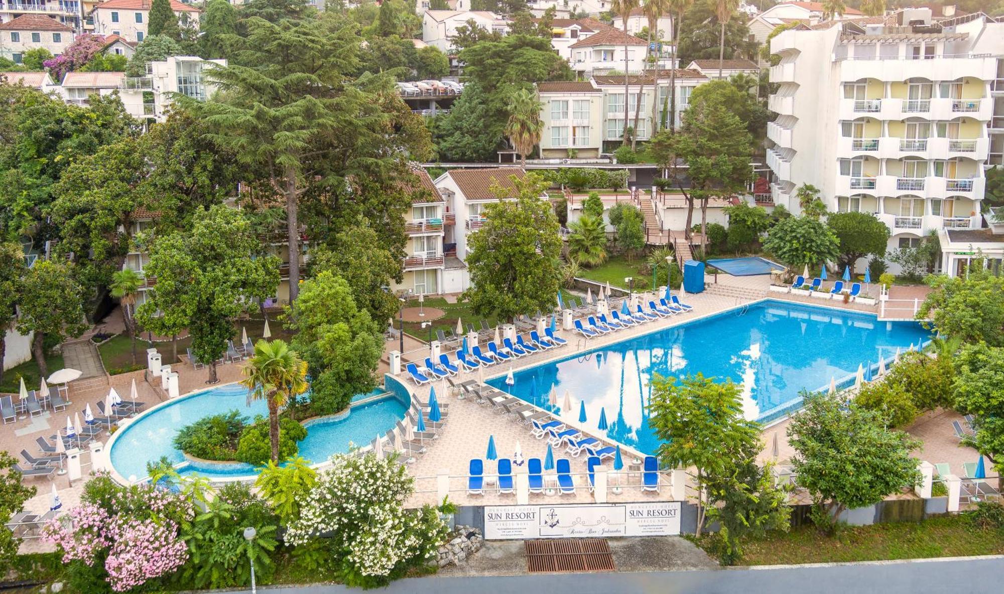 Hunguest Hotel Sun Resort ヘルツェグ・ノヴィ エクステリア 写真