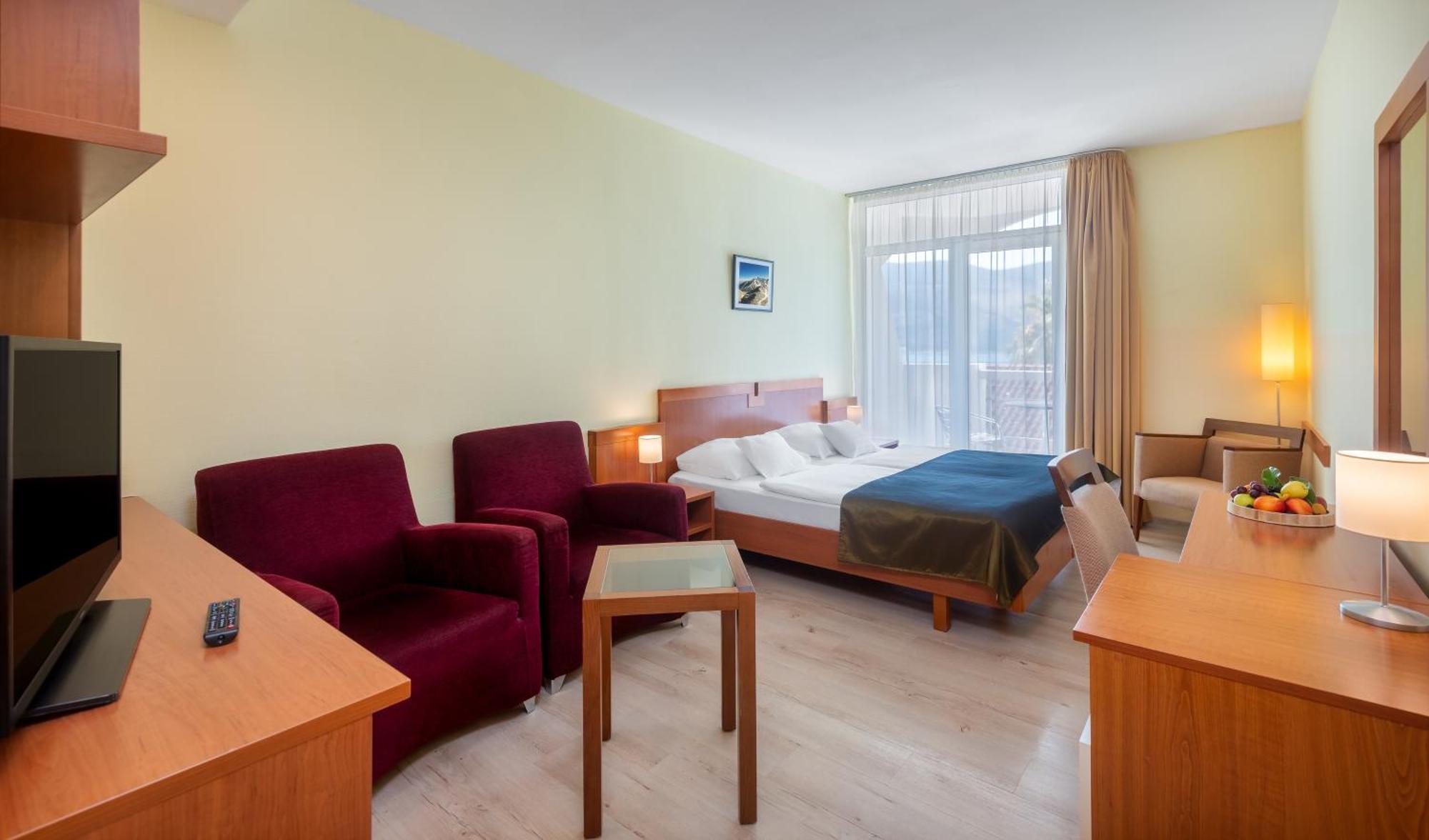 Hunguest Hotel Sun Resort ヘルツェグ・ノヴィ エクステリア 写真