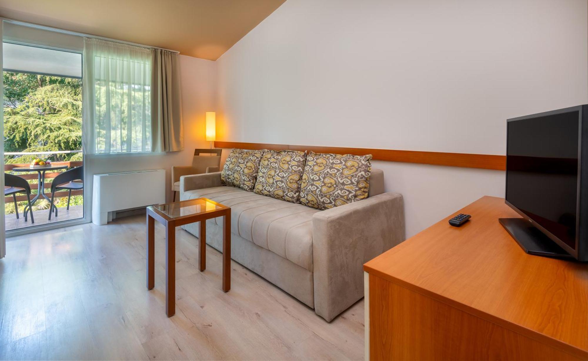 Hunguest Hotel Sun Resort ヘルツェグ・ノヴィ エクステリア 写真
